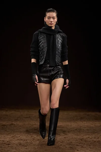 Look 5